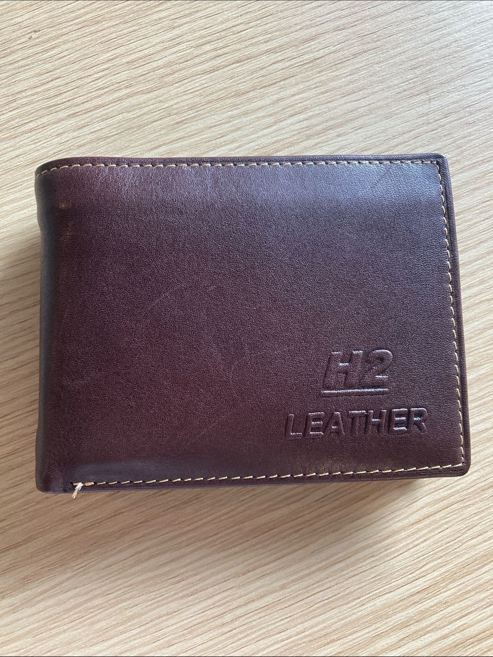 H2 Leather Men's Brown Leather Wallet - Classic Bifold Card Holder